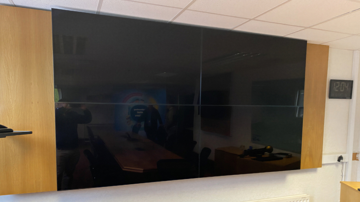 Landscape video wall display environment