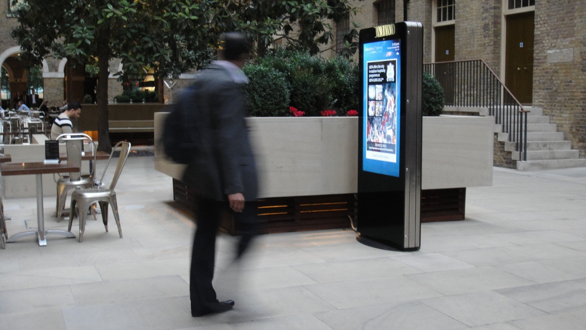 Freestanding OOH display totem